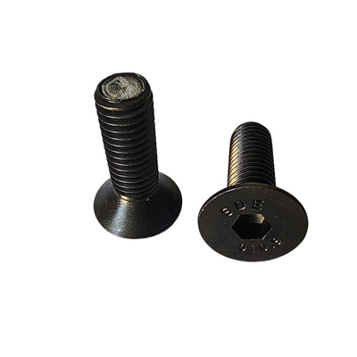 DIN Standard Durable Flat Head Socket Cap Screw Full Thread en acier au carbone noirci