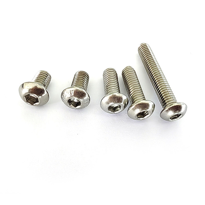 100% QC testé en acier inoxydable boulons de tête de bouton à prise hexagonale ISO7380 M3 M4 M5 M6 M8 M10