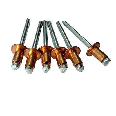 Rivets ouverts en laiton poli pour la construction de machines et les applications automobiles