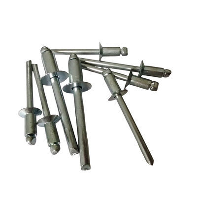 3.2mm Fer contre-enfoncée tête à bout ouvert rivets aveugles pour les applications de haute résistance