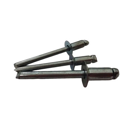 3.2mm Fer contre-enfoncée tête à bout ouvert rivets aveugles pour les applications de haute résistance