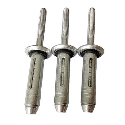 Trouvez les lanternes imperméables avec une finition lisse et des caractéristiques durables