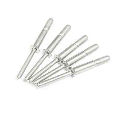 Rivet aveugle de type ouvert en acier inoxydable avec tête en dôme et tige peinte en noir