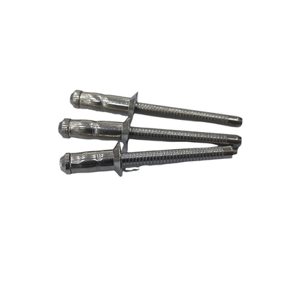Industrie Rivets aveugles en acier à tête de dôme à prise multiple avec tête ronde et inspection de la portée