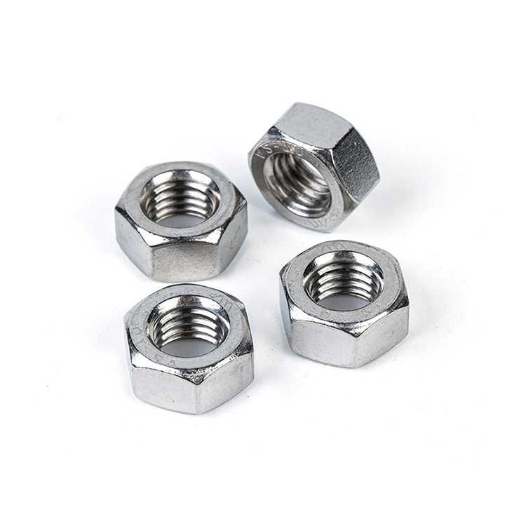 Échantillon gratuit des écrous en acier inoxydable 304 et des écrous hexagonaux externes DIN934 fournis par les fabricants