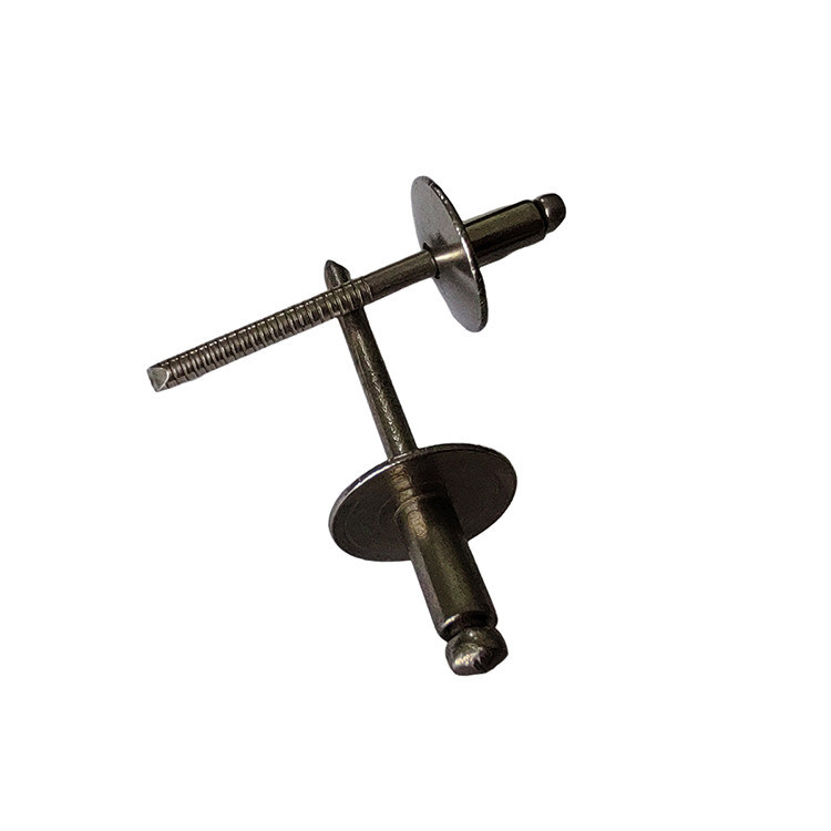 Grand bord ronde tête ouverte type acier rivets aveugles résistant à la chaleur et facile à enlever