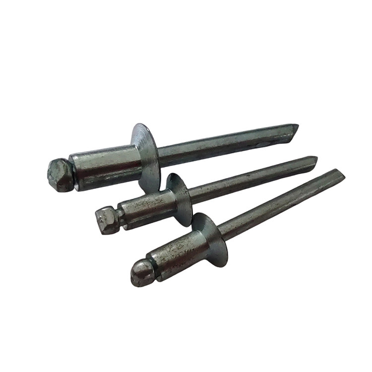 Résistance élevée 12 mm Rivets ouverts à l'extrémité aveugle Fer Countersunk Head Nature dans la norme DIN
