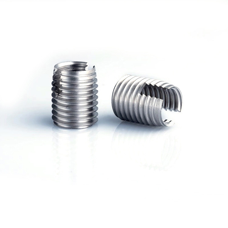 Acier inoxydable 304L 316L Type 302 métrique paroi mince à fente à filetage auto-collant