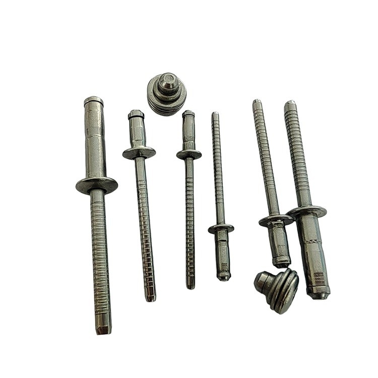 304 en acier inoxydable Tête ovale à bout ouvert Tête ronde Rivets à tête contre-fonte faite